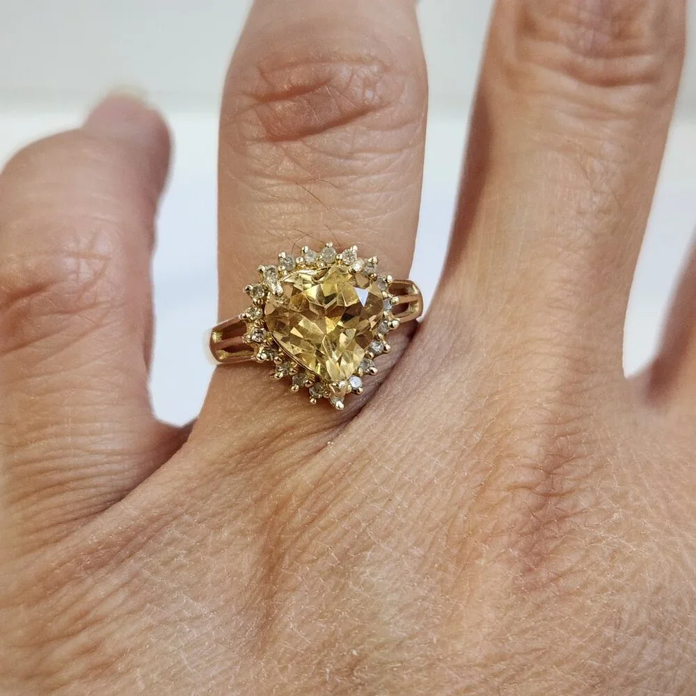One Estate Owned 80's 14K Solid Gold Citrine & Diamonds 2.80cts 3.28g Ring Sz 7 - Picture 7 of 15